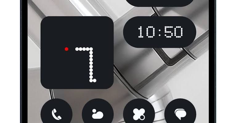 Nothing Snake Game with a New Widget